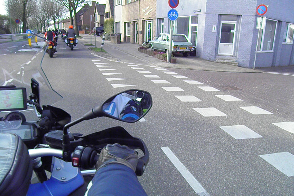 Motorrijbewijspoint Drunen theorie cursus online