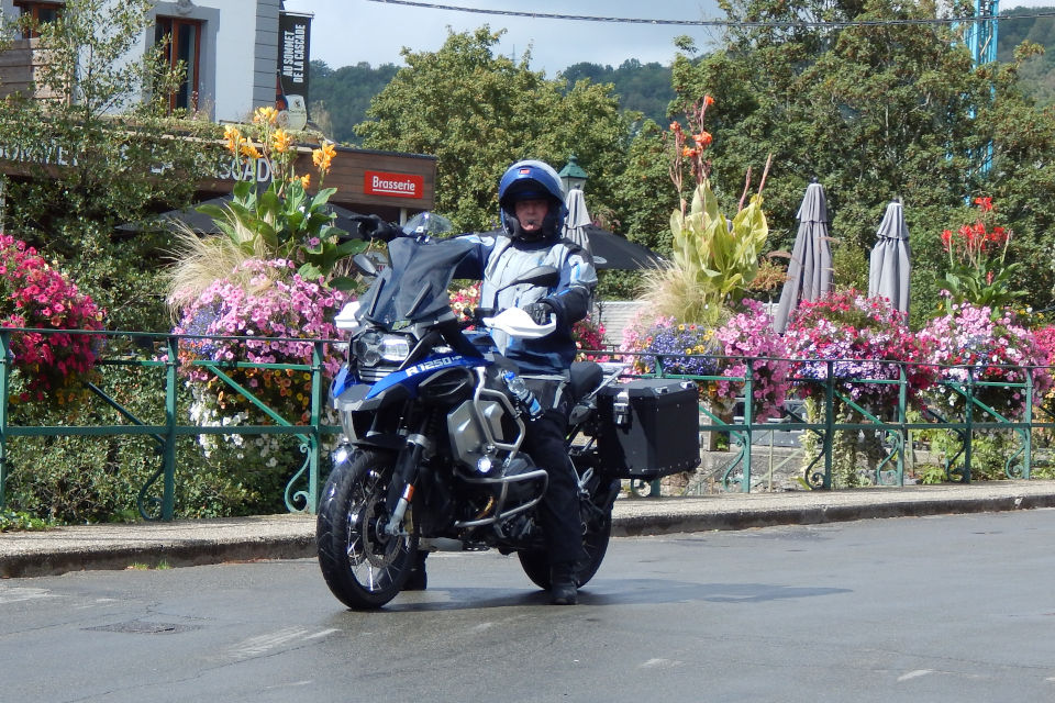 Motorrijbewijspoint Drunen examengarantie AVB en AVD